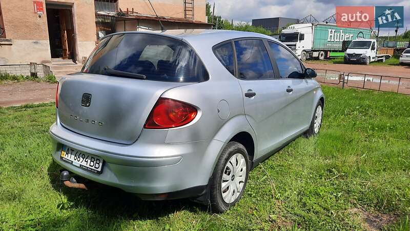 Хэтчбек SEAT Toledo 2008 в Калуше