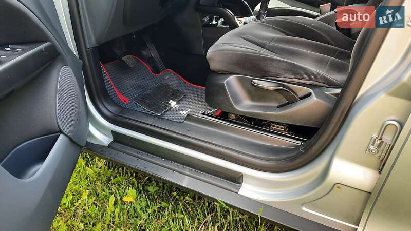 Хэтчбек SEAT Toledo 2008 в Калуше