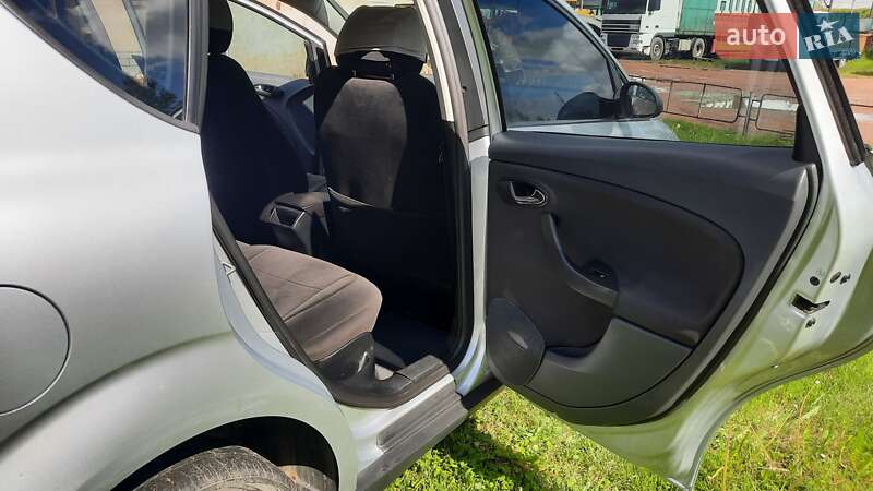 Хэтчбек SEAT Toledo 2008 в Калуше