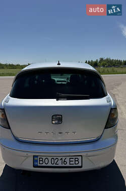 Хэтчбек SEAT Toledo 2005 в 