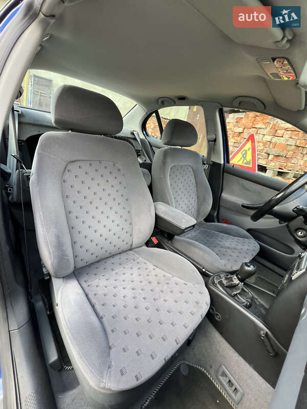 Седан SEAT Toledo 1999 в Львове