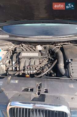 Хэтчбек SEAT Toledo 2006 в 