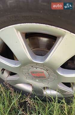 Хэтчбек SEAT Toledo 2006 в 