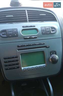 Хэтчбек SEAT Toledo 2006 в 