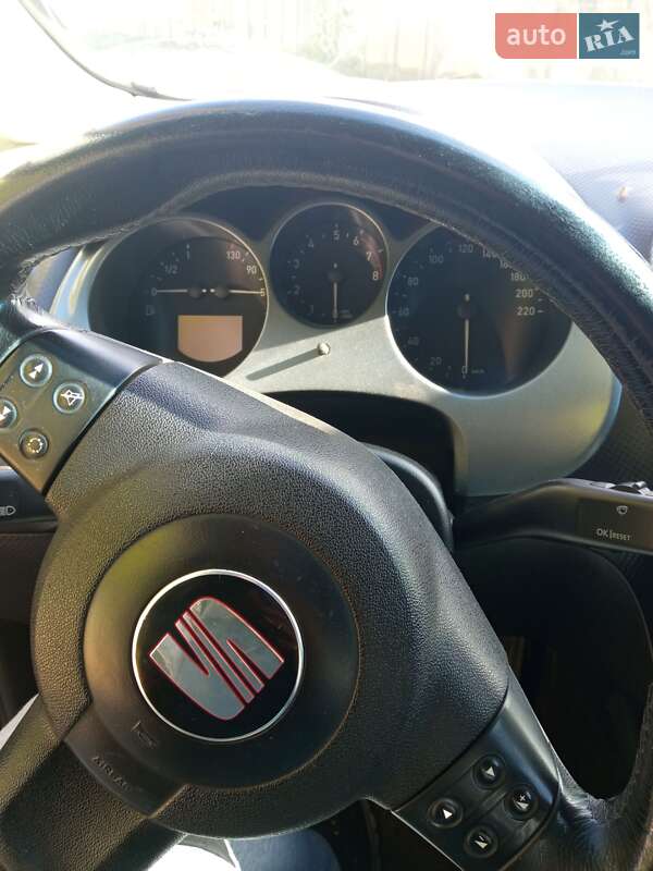 Хетчбек SEAT Toledo 2006 в Черкасах