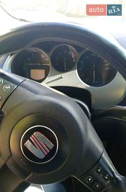 Хэтчбек SEAT Toledo 2006 в 
