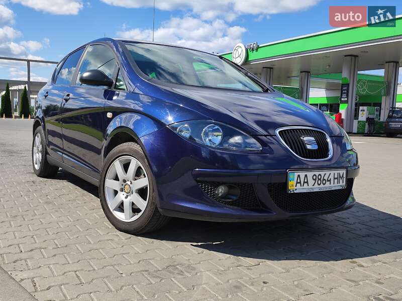 Хэтчбек SEAT Toledo 2008 в 