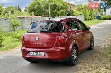 Хэтчбек SEAT Toledo 2005 в 