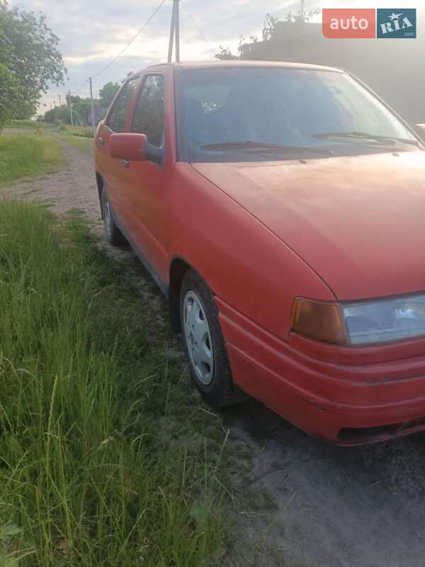 Седан SEAT Toledo 1992 в Иваничах