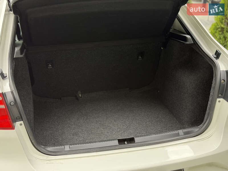 Ліфтбек SEAT Toledo 2013 в Івано-Франківську