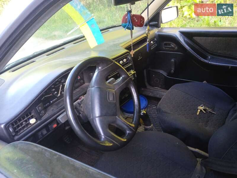 Седан SEAT Toledo 1993 в Бориславе
