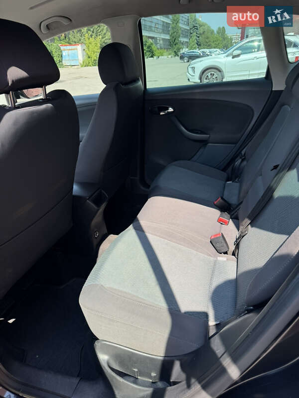 Хэтчбек SEAT Toledo 2008 в Киеве