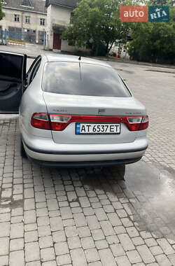 Седан SEAT Toledo 2001 в 