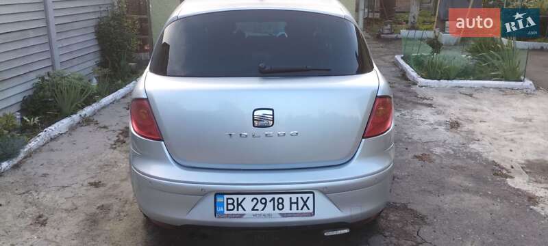 Хэтчбек SEAT Toledo 2005 в Здолбунове