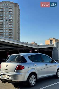 Хэтчбек SEAT Toledo 2008 в 