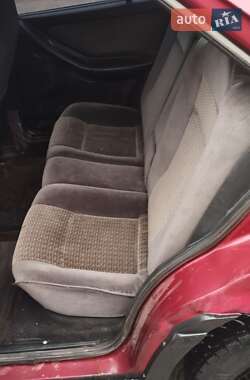 Седан SEAT Toledo 1993 в 