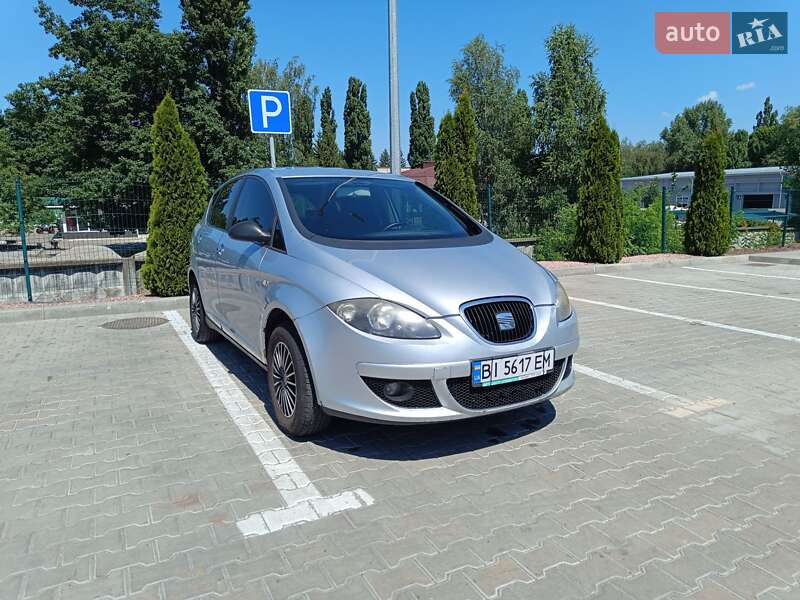Хетчбек SEAT Toledo 2008 в 