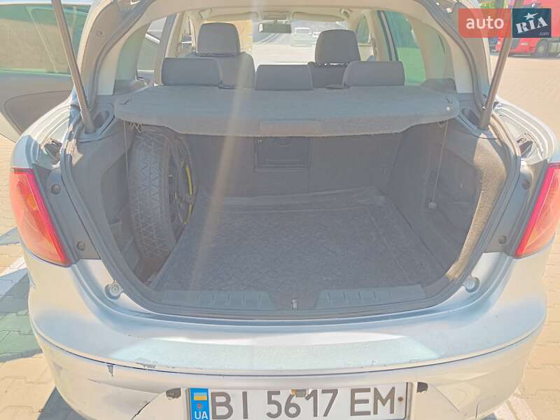 Хэтчбек SEAT Toledo 2008 в Кременчуге