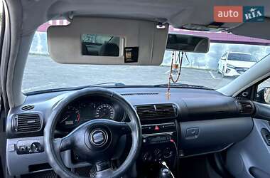 Седан SEAT Toledo 1999 в 