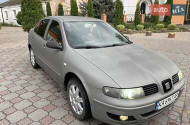 Седан SEAT Toledo 2003 в Лисянці