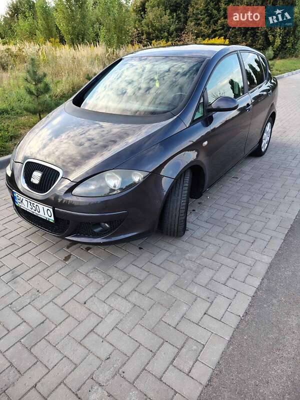 Хэтчбек SEAT Toledo 2005 в Ровно фото 5 Хэтчбек SEAT Toledo 2005 в Ровно