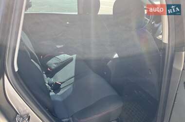 Хэтчбек SEAT Toledo 2004 в 