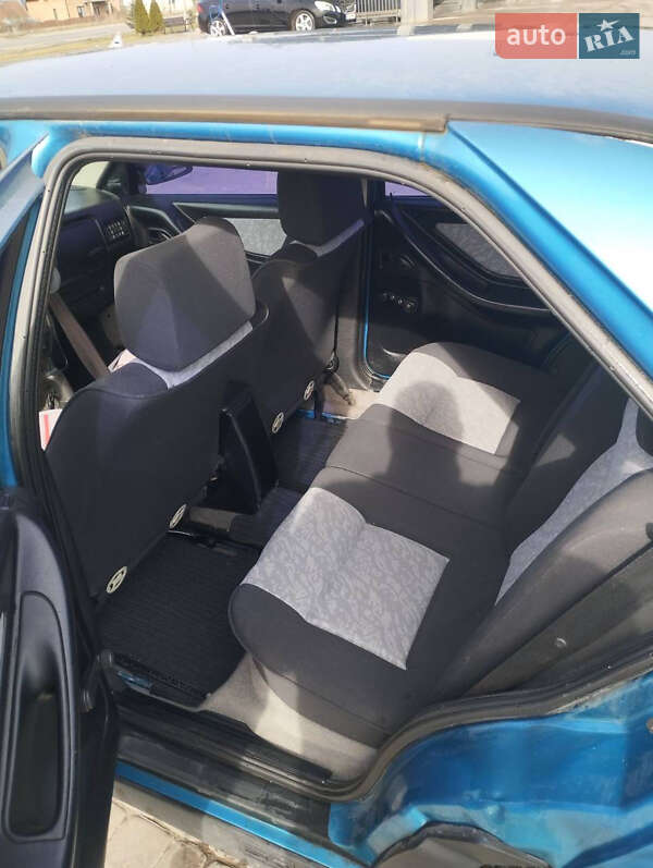 Седан SEAT Toledo 1996 в Львове