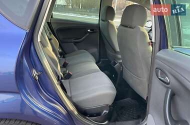 Хетчбек SEAT Toledo 2005 в 