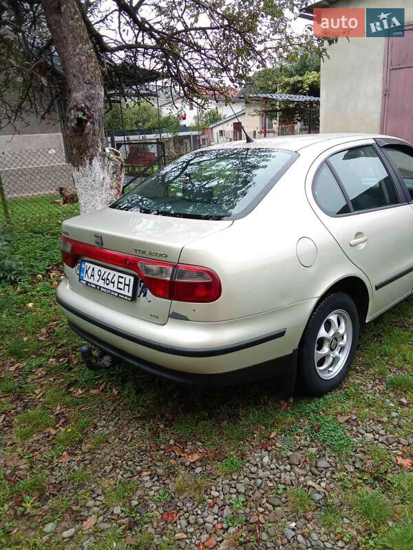 Седан SEAT Toledo 2003 в Стрые фото 25 Седан SEAT Toledo 2003 в Стрые