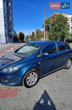 Хэтчбек SEAT Toledo 2006 в 