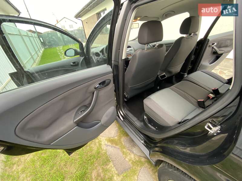 Хетчбек SEAT Toledo 2008 в Ужгороді