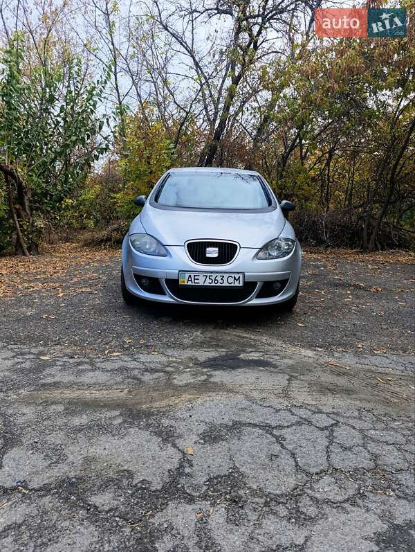 Хетчбек SEAT Toledo 2008 в Дніпрі фото Хетчбек SEAT Toledo 2008 в Дніпрі