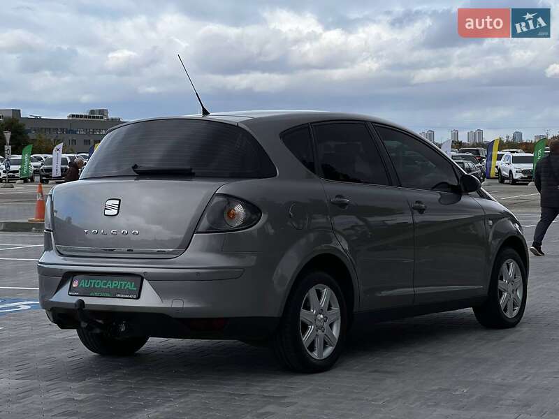Хэтчбек SEAT Toledo 2006 в Киеве