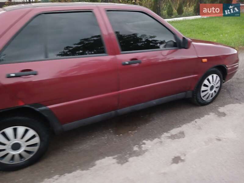Седан SEAT Toledo 1994 в Монастыриске