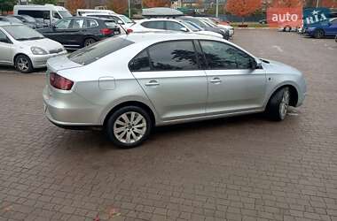 Лифтбек SEAT Toledo 2012 в 