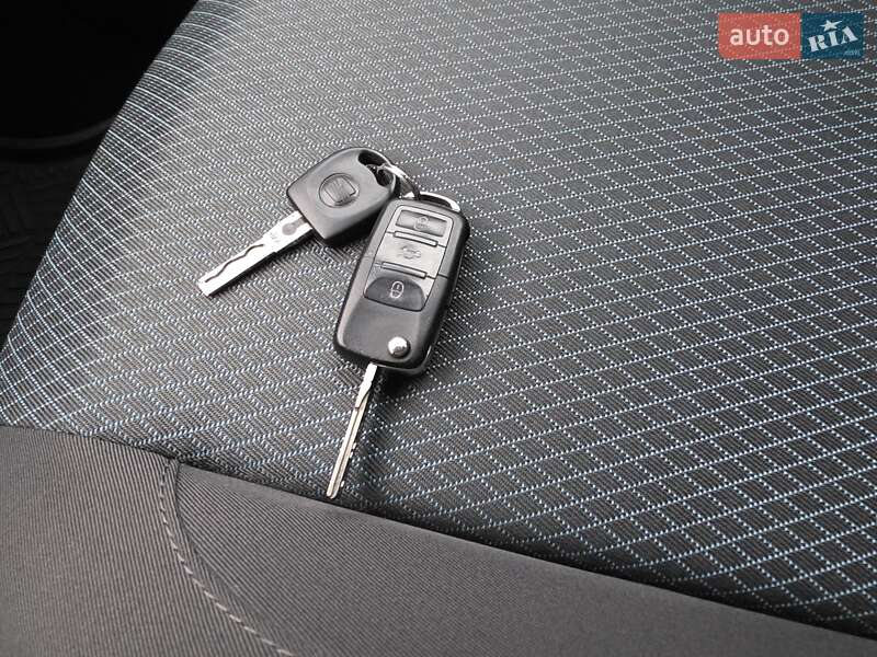 Хэтчбек SEAT Toledo 2008 в Полтаве фото 21 Хэтчбек SEAT Toledo 2008 в Полтаве