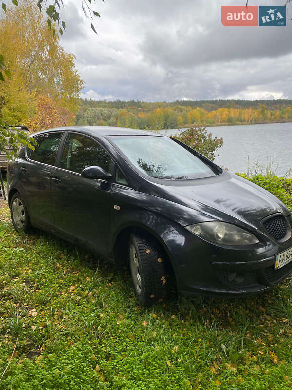 Хэтчбек SEAT Toledo 2008 в Броварах