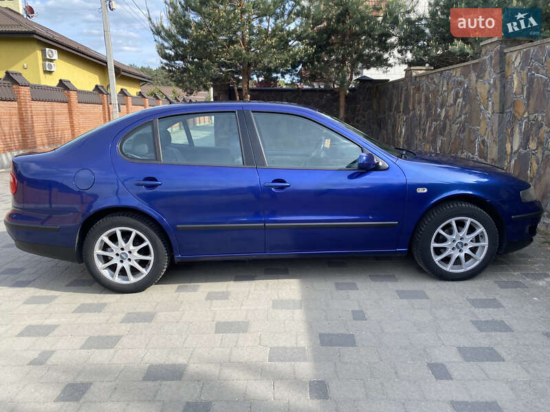Седан SEAT Toledo 2002 в Львові