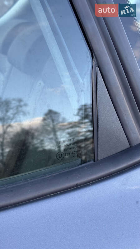 Хетчбек SEAT Toledo 2008 в Долині