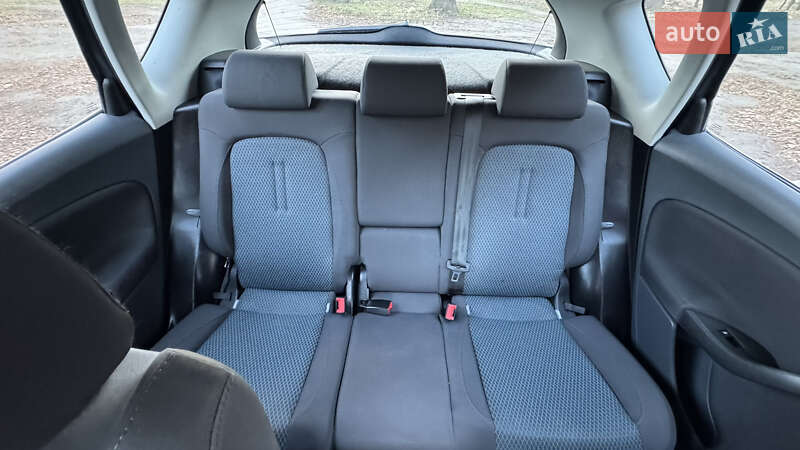 Хетчбек SEAT Toledo 2008 в Долині