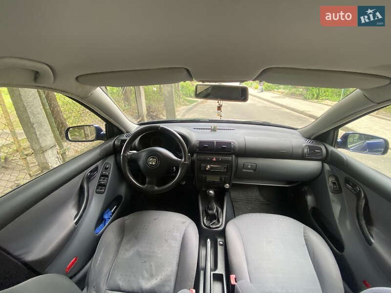 Седан SEAT Toledo 2002 в Львові