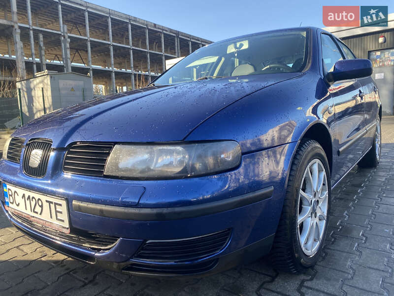 Седан SEAT Toledo 2002 в Львові