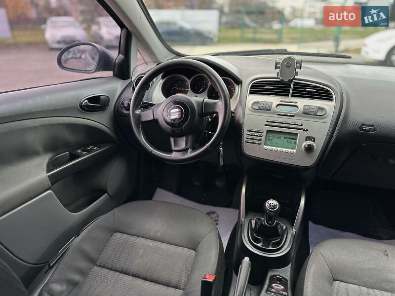 Хетчбек SEAT Toledo 2005 в Шептицькому фото 30 Хетчбек SEAT Toledo 2005 в Шептицькому