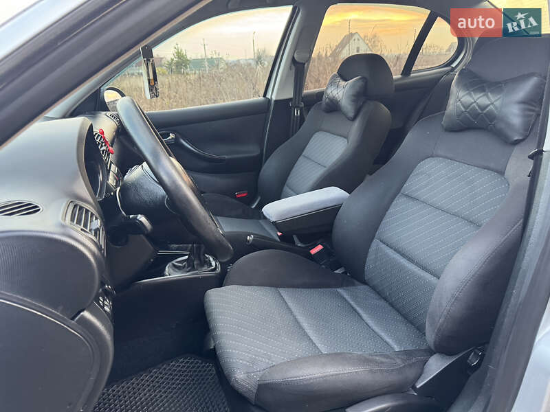 Хетчбек SEAT Toledo 2004 в Нетішині фото 18 Хетчбек SEAT Toledo 2004 в Нетішині