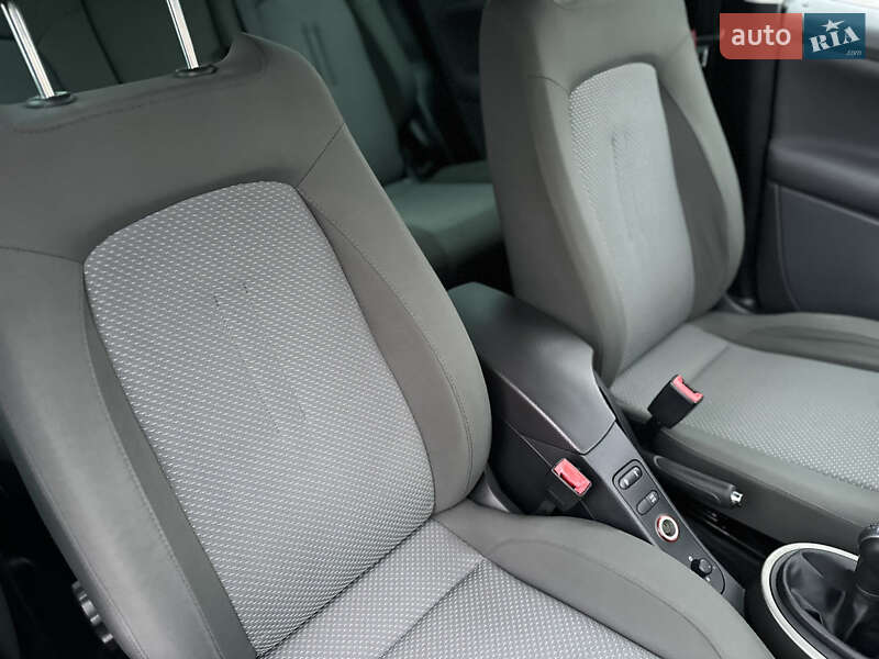 Хэтчбек SEAT Toledo 2006 в Запорожье фото 47 Хэтчбек SEAT Toledo 2006 в Запорожье