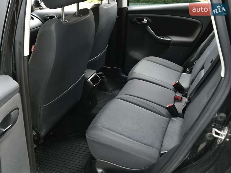 Хэтчбек SEAT Toledo 2008 в Киеве