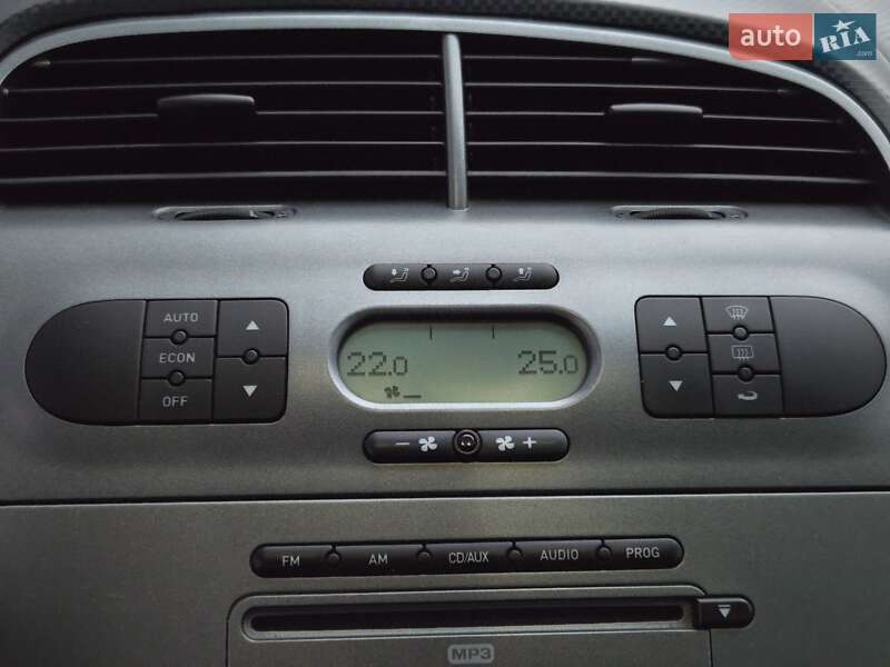 Хэтчбек SEAT Toledo 2008 в Киеве