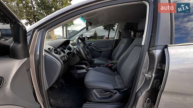 Хетчбек SEAT Toledo 2006 в Києві фото 17 Хетчбек SEAT Toledo 2006 в Києві