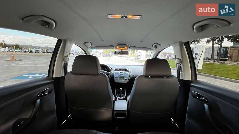 Хетчбек SEAT Toledo 2006 в Києві фото 38 Хетчбек SEAT Toledo 2006 в Києві