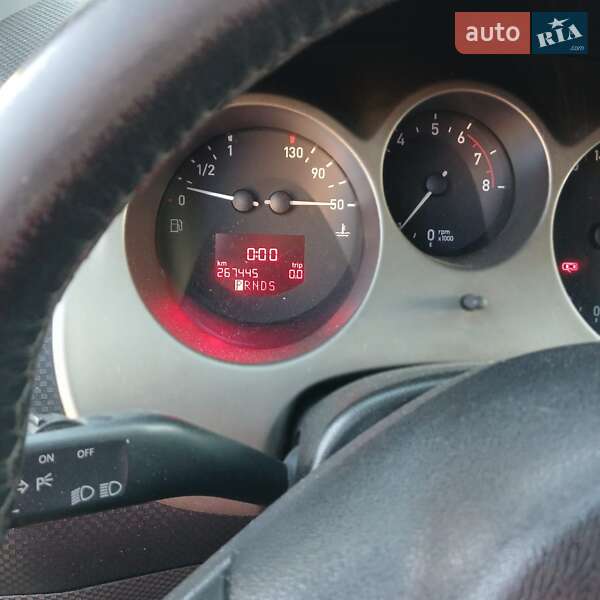 Хэтчбек SEAT Toledo 2004 в Жовтанцах